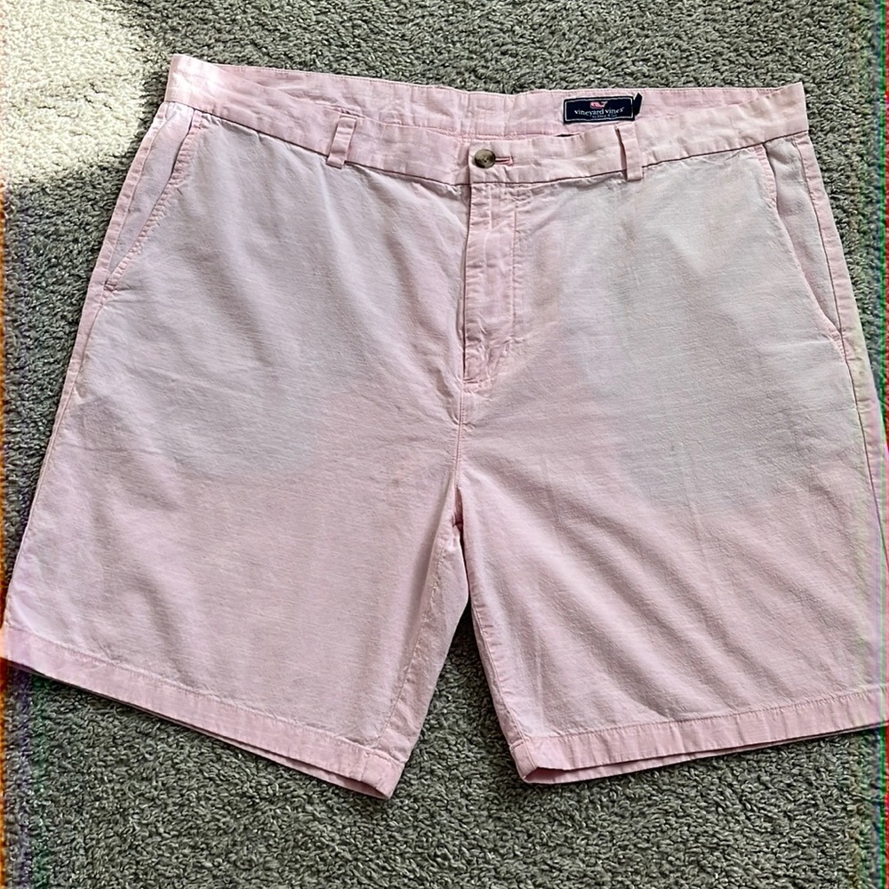 Vineyard vines Mens little pink shorts